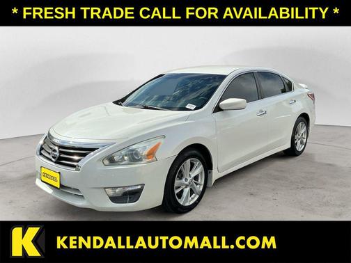 Pearl White 2013 Nissan Altima 2.5 SV
