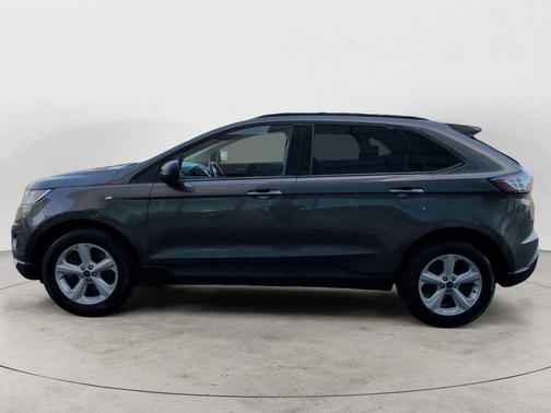 Magnetic 2018 Ford Edge SE