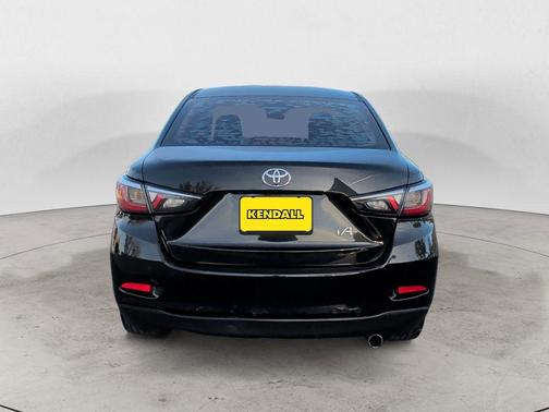 2017 Toyota Yaris iA Base