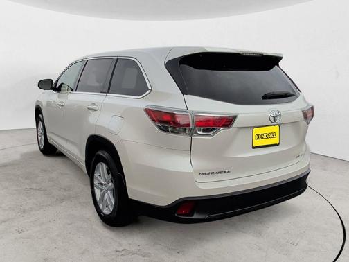 Blizzard Pearl 2015 Toyota Highlander LE Plus