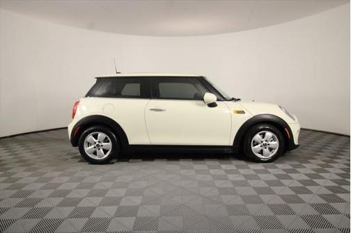 2016 MINI Hardtop Cooper