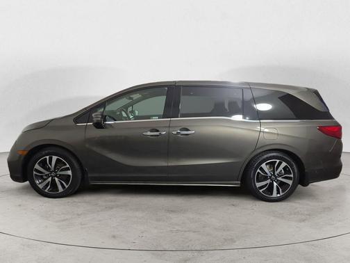 Grey 2019 Honda Odyssey Elite