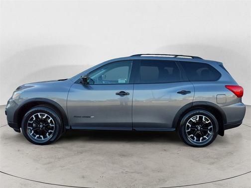 2020 Nissan Pathfinder SL 4WD