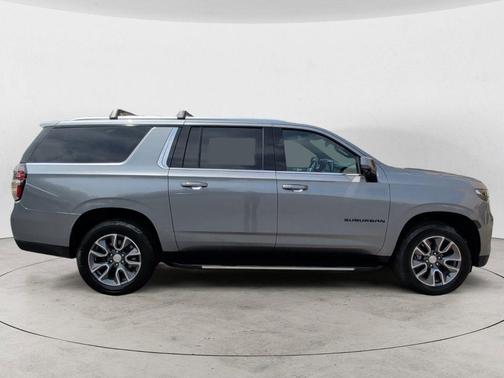 Satin Steel Metallic 2022 Chevrolet Suburban LT