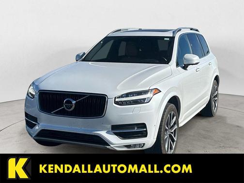 Crystal White 2018 Volvo XC90 T6 Momentum