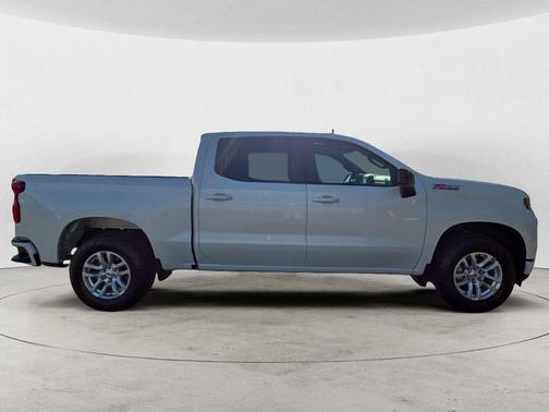 Pearl 2019 Chevrolet Silverado 1500 RST