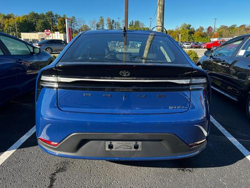 2026 Toyota Prius Plug-In Hybrid SE