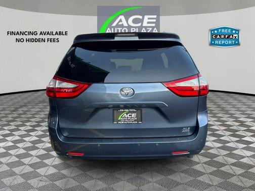 2015 Toyota Sienna XLE