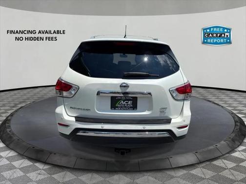 2015 Nissan Pathfinder SL