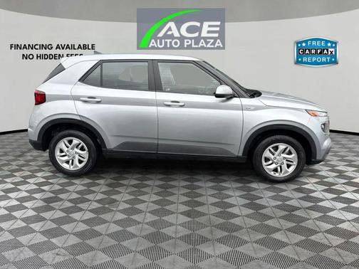 2021 Hyundai VENUE SE