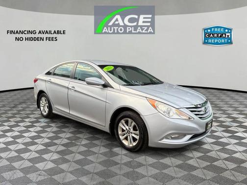 2013 Hyundai SONATA GLS