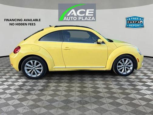 2013 Volkswagen Beetle 2.0L TDI