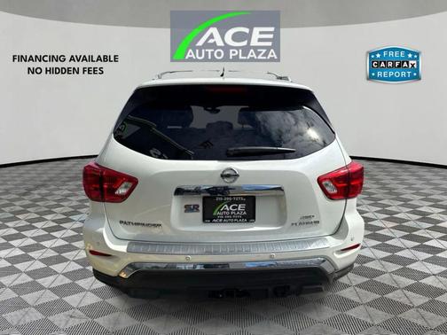 2017 Nissan Pathfinder Platinum