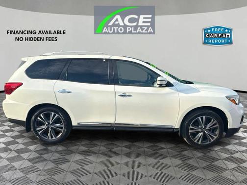 2017 Nissan Pathfinder Platinum