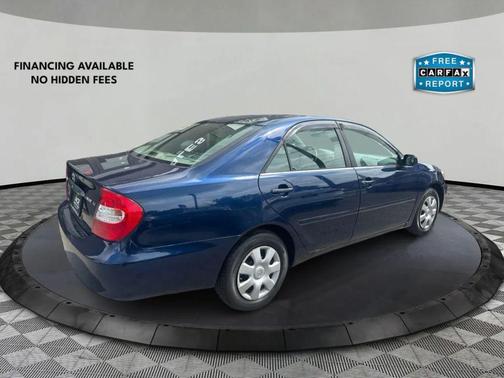 2004 Toyota Camry LE