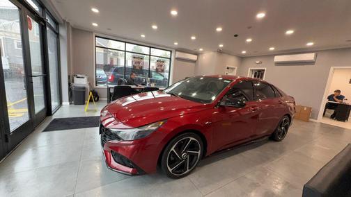 2023 Hyundai ELANTRA SE