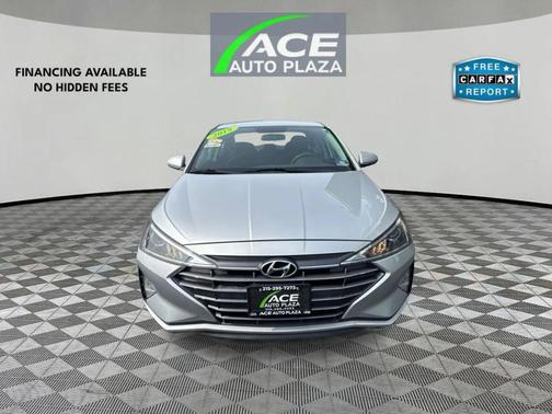 2019 Hyundai ELANTRA SE