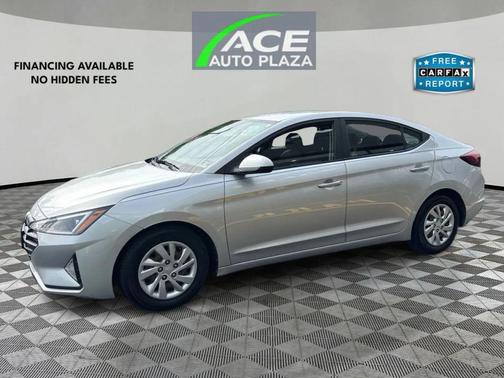 2019 Hyundai ELANTRA SE