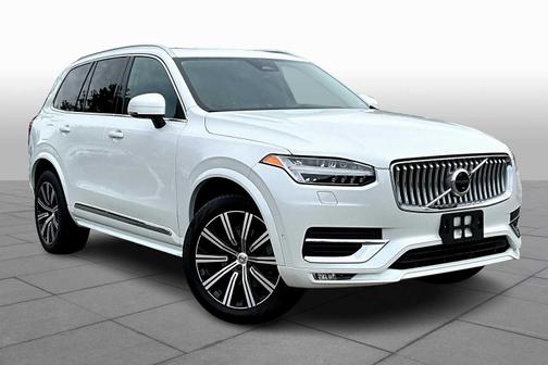 2023 Volvo XC90 B5 AWD Plus