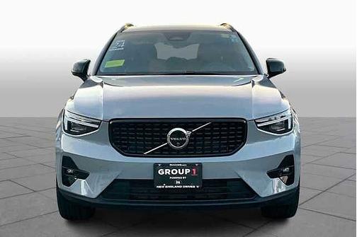 2024 Volvo XC40 Plus