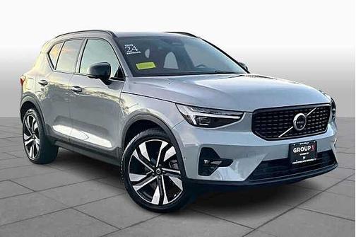 2024 Volvo XC40 Plus