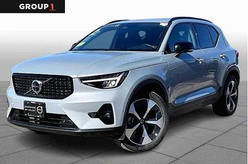 2024 Volvo XC40 Plus