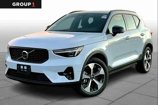 Cloud Blue 2026 Volvo XC40 Plus, B5 AWD Gas (mild hybrid), Dark