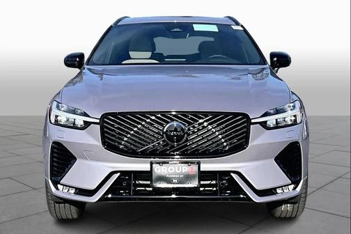 Aurora Silver 2026 Volvo XC60 B5 Plus