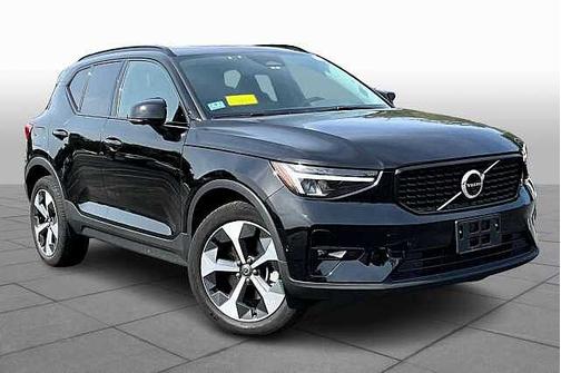 2023 Volvo XC40 Plus