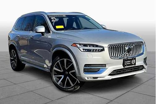 2023 Volvo XC90 Plus