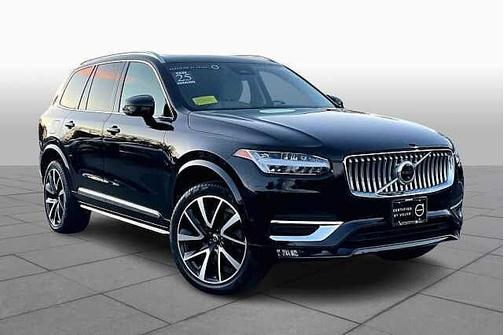 2023 Volvo XC90 Plus