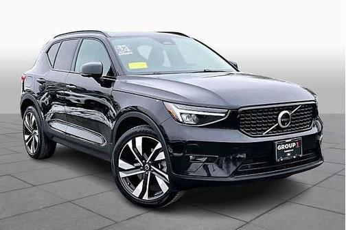 2024 Volvo XC40 Plus