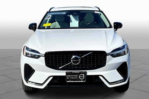 2023 Volvo XC60 B5 AWD Plus Dark