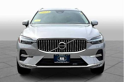 2023 Volvo XC60 Plus