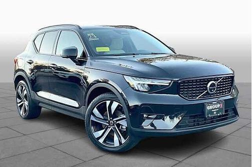 2023 Volvo XC40 Plus
