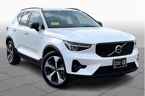 2023 Volvo XC40 Plus