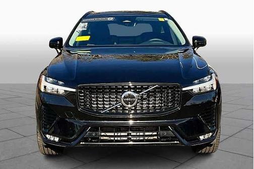 2023 Volvo XC60 Plus