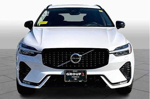 2023 Volvo XC60 Plus