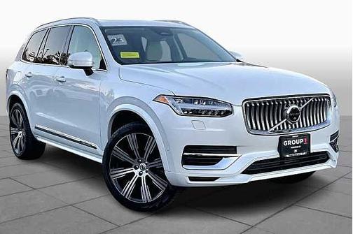 2023 Volvo XC90 Plus