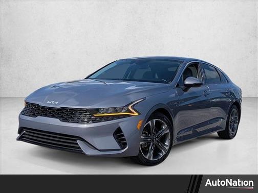 Everlasting Silver 2022 Kia K5 EX