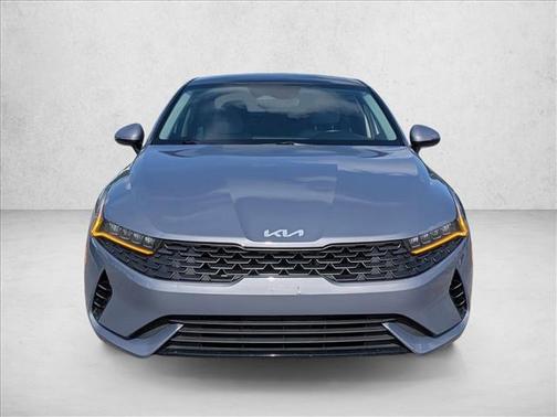 Everlasting Silver 2022 Kia K5 EX
