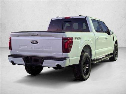 Star White Metallic Tri-Coat 2026 Ford F-150 Lariat