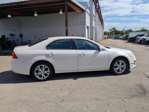 2012 Ford Fusion SE