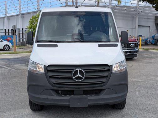 2025 Mercedes-Benz Sprinter 2500 Standard Roof