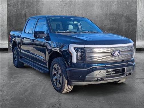 2025 Ford F-150 Lightning LARIAT