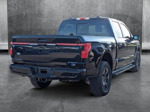 2025 Ford F-150 Lightning LARIAT