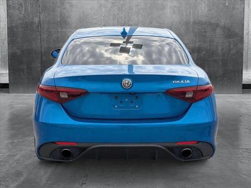 2018 Alfa Romeo Giulia Base