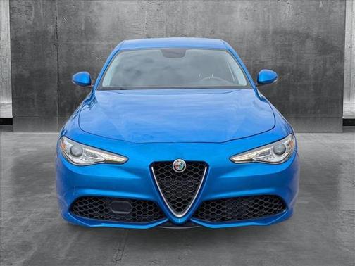 2018 Alfa Romeo Giulia Base
