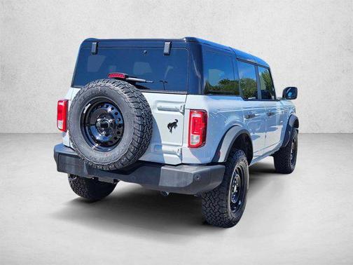 Avalanche Gray 2026 Ford Bronco Big Bend