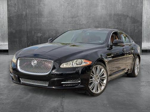 2011 Jaguar XJ Base
